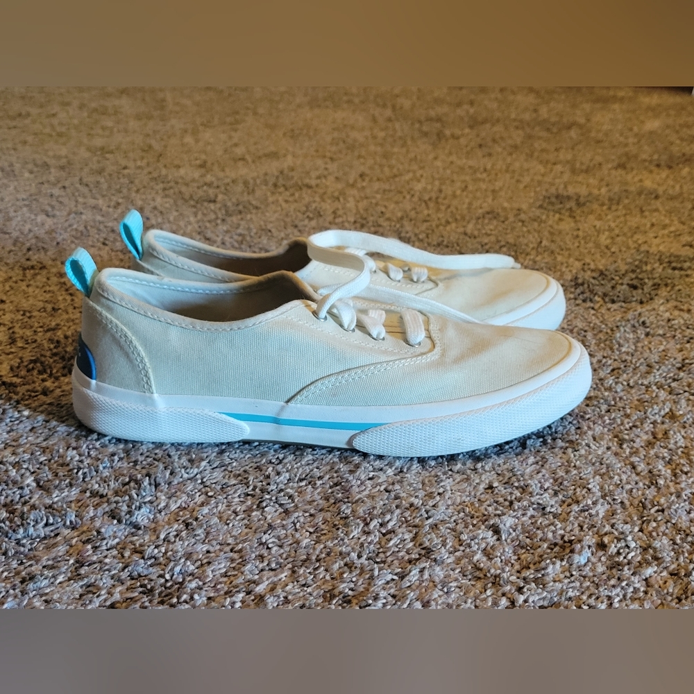 Woman's 7.5 Sperrys